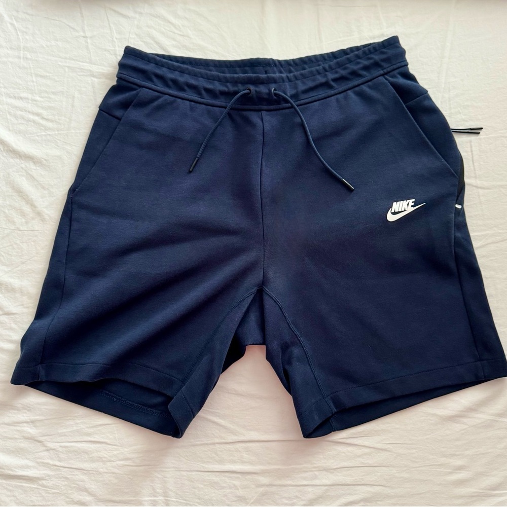 Nike Sportswear Tech Fleece | Men's Size M | Navy Dri-FIT Shorts